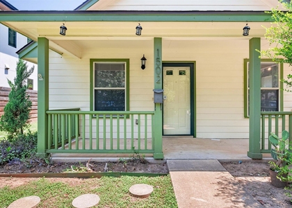 1502 Garden St - Photo 1