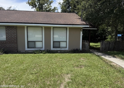 808 Meadowbrook Drive - Photo 1