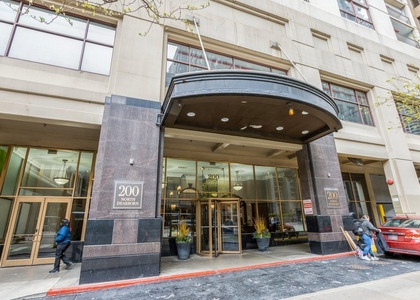 200 N Dearborn Street - Photo 1