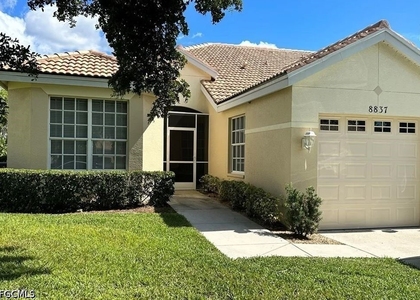 8837 E Bay Circle - Photo 1