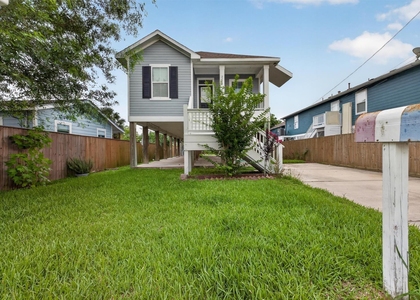 2212 Victory Street - Photo 1