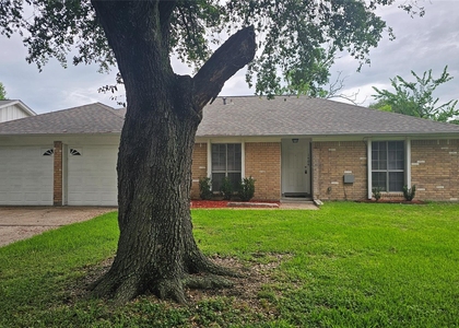 1404 Cactus Street - Photo 1