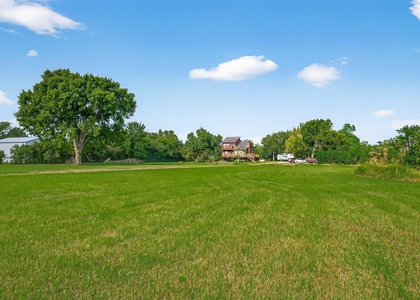 6250 N Mallard Drive - Photo 1