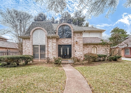 1015 Sugar Lakes Drive - Photo 1