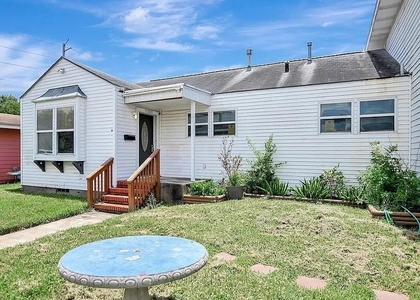 5311 Perry Avenue - Photo 1