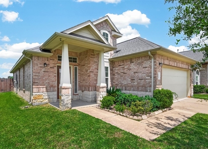 1251 S Maple Drive - Photo 1