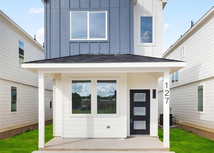 127 S Virginia Street - Photo 1