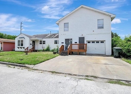 5313 Perry Avenue - Photo 1