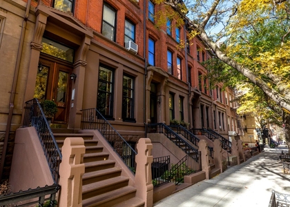 East 9th and 1st Ave - Photo 1