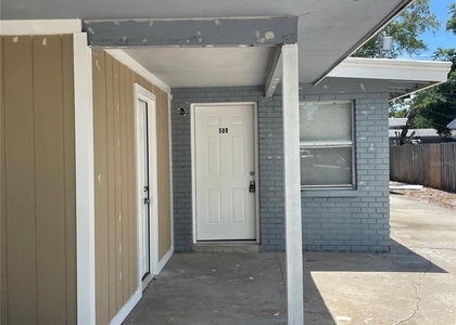 509 N Saturn Avenue - Photo 1