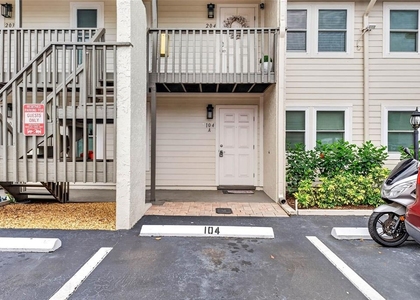527 S Lincoln Avenue - Photo 1