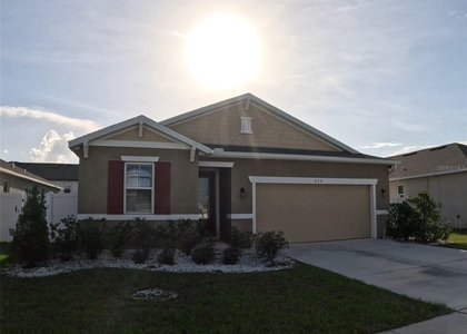 228 Hillcrest Drive - Photo 1