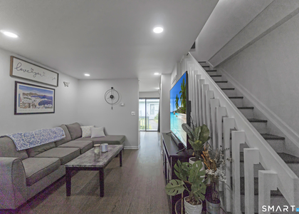 654 Longbrook Avenue - Photo 1
