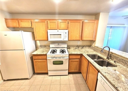 8501 W University Avenue - Photo 1
