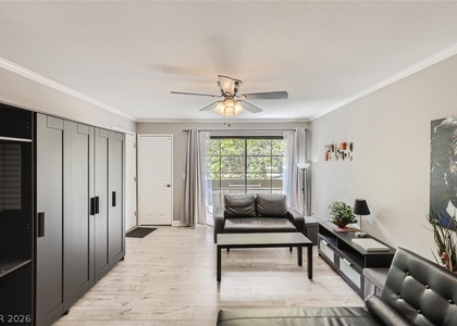 5146 S Jones Boulevard - Photo 1