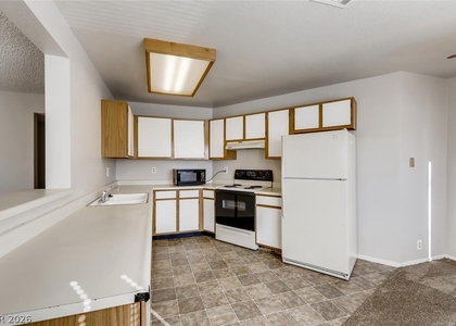 5171 Pioneer Avenue - Photo 1