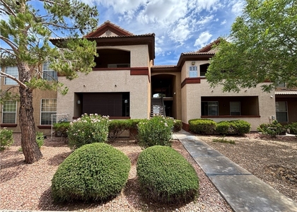 231 W Horizon Ridge Parkway - Photo 1