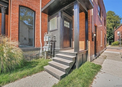 162 Allen Street - Photo 1