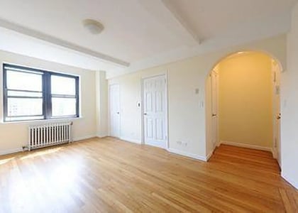 850 Amsterdam Avenue - Photo 1