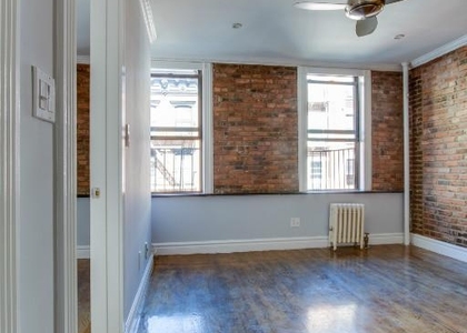 Clinton St. - Photo 1