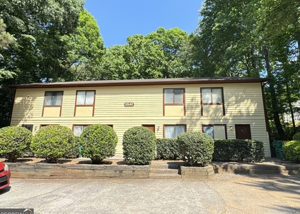3547 Peachtree Corne Circle - Photo 1