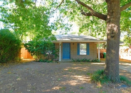 1114 E Mulberry Street - Photo 1