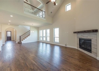 560 Thoroughbred Avenue - Photo 1