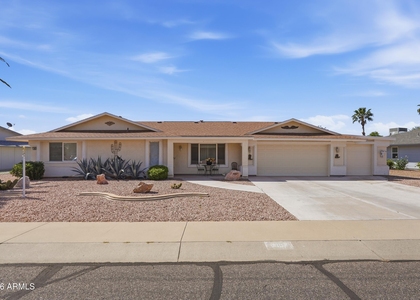 9807 W Mockingbird Drive - Photo 1