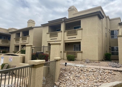 1880 E Morten Avenue - Photo 1