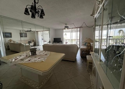 1001 Ne 14th Avenue - Photo 1