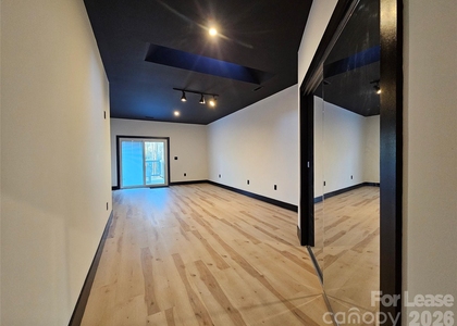 1002 Crawford Road - Photo 1