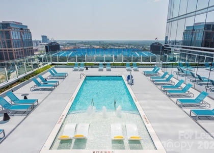 401 S Graham Street - Photo 1