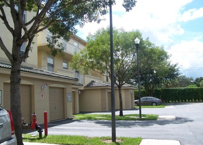 2100 Greenview Shores Boulevar - Photo 1