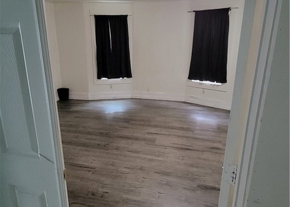 409 W 17th - Photo 1