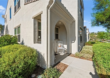 4260 Powell #101 - Photo 1