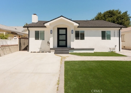 14605 Wyandotte - Photo 1