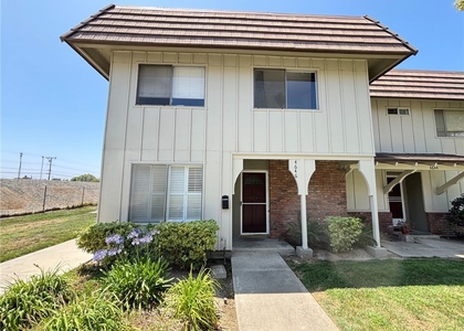 4646 Larwin Avenue - Photo 1