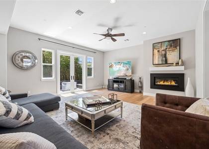 268 Palmer St - Photo 1