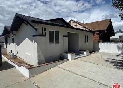 241 N Park View Street - Photo 1