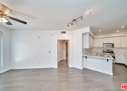 629 Traction Avenue - Photo 1