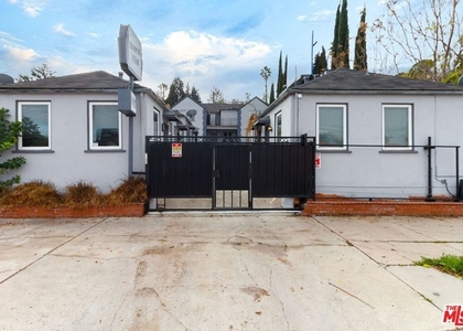 11472 Ventura - Photo 1