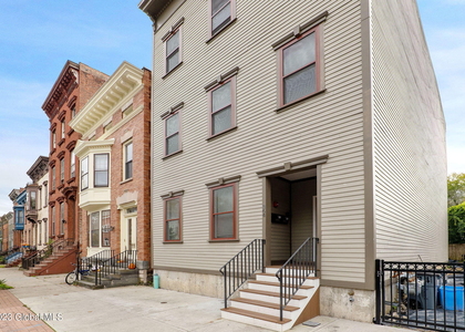 364 Madison Avenue - Photo 1