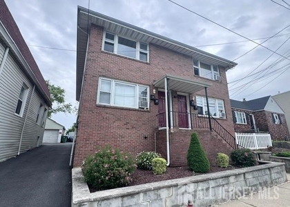 760 Mary Street - Photo 1