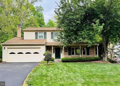 12525 Hedges Run Drive - Photo 1