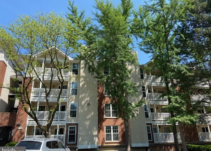 1524 Lincoln Way - Photo 1