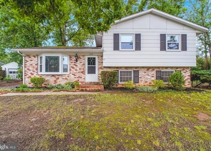 408 Deerwood Drive - Photo 1