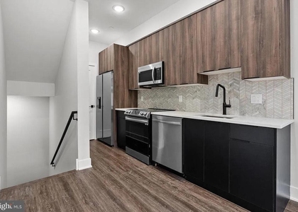 2146 N Front Street - Photo 1