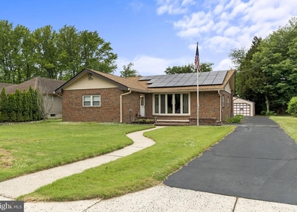 819 Mercer Street - Photo 1