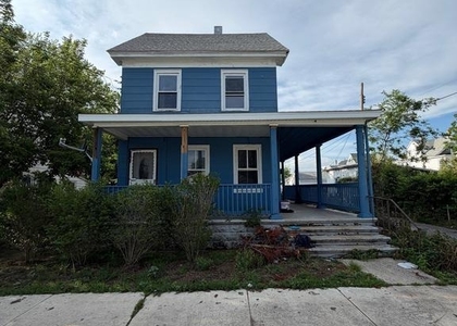 12 E Green Street - Photo 1