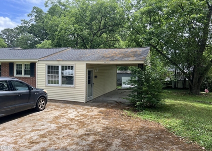 102 1/2 Ford Circle - Photo 1